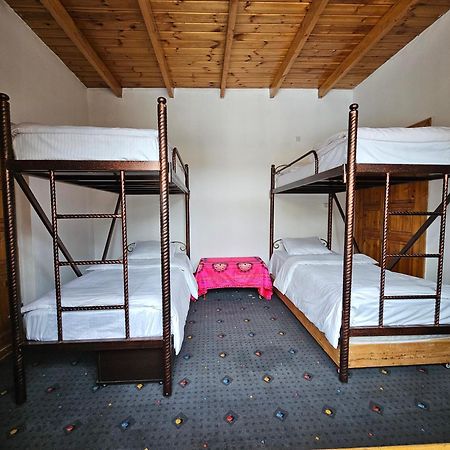 סמרקנד Sim-Sim Hostel & Backpackers מראה חיצוני תמונה