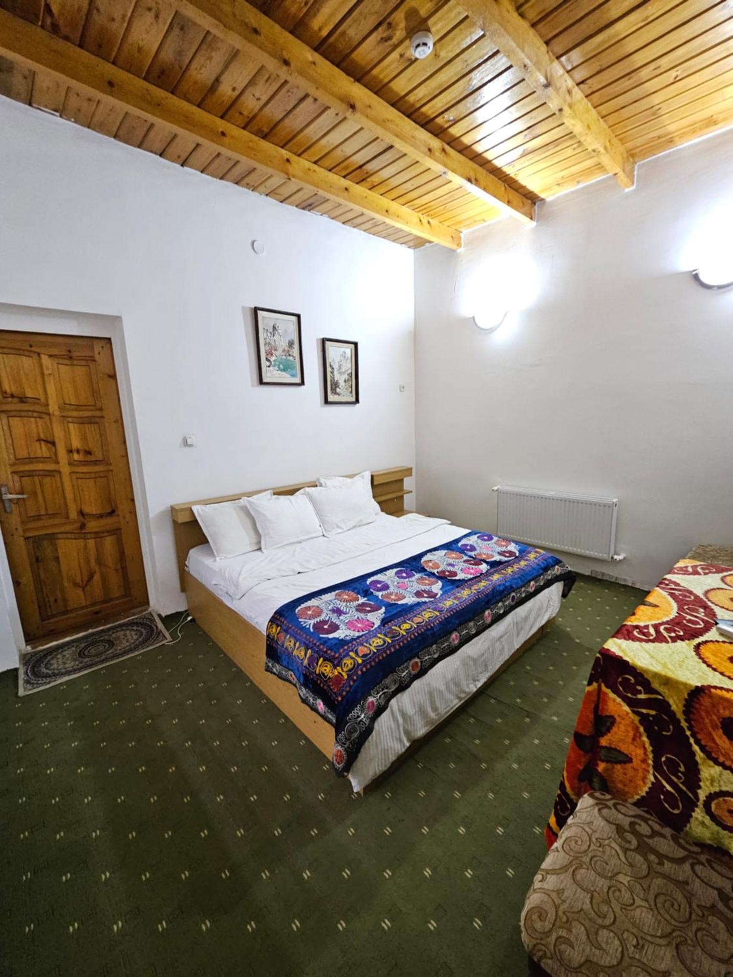 סמרקנד Sim-Sim Hostel & Backpackers מראה חיצוני תמונה