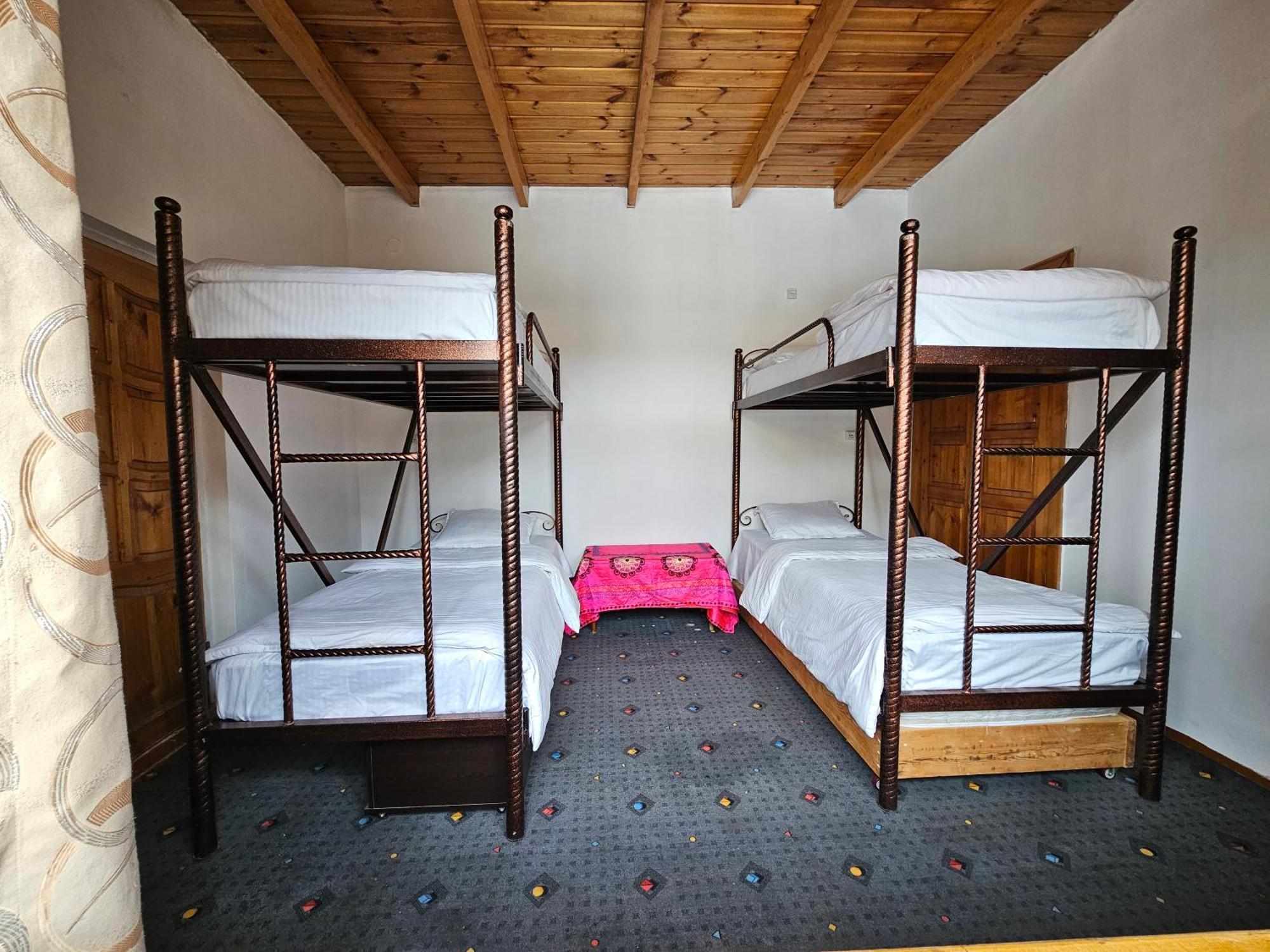 סמרקנד Sim-Sim Hostel & Backpackers מראה חיצוני תמונה